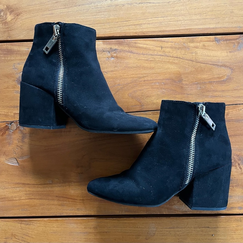 Suede Booties with zipper Dolce Vita